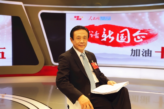 全友董事长的儿子图片_全友董事长照片(2)