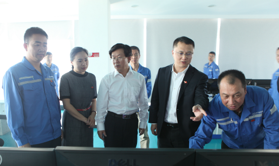 集团公司纪委程永平书记到风电公司 基层党支部讲党课