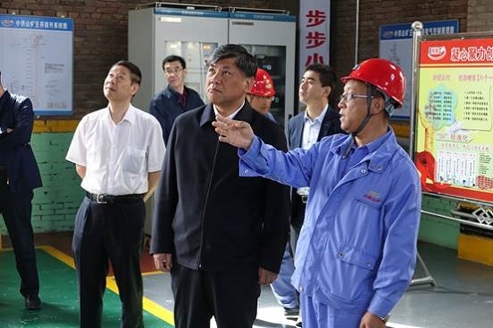 白银公司董事长廖明_鸿星尔克董事长